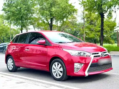 Toyota Yaris 2015 1.3G Красный