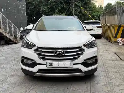 Hyundai Santa Fe 2016 2.4 AWD Белый 70000 км