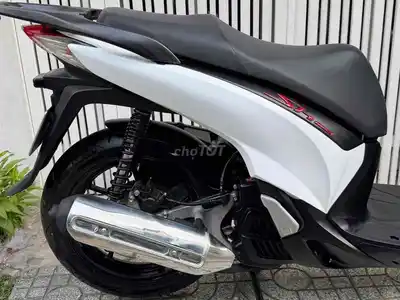 Honda SH 150 2016 обвес под стиль Italy, документы на мне