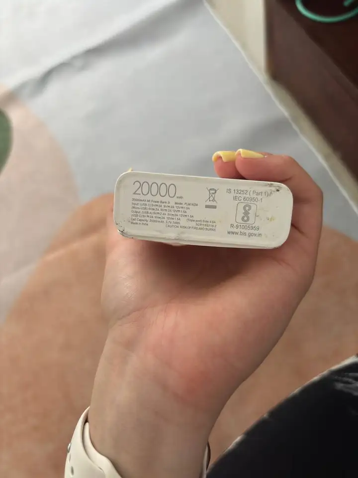 Колонка Маруся, проектор, повербанк, плойка Philips