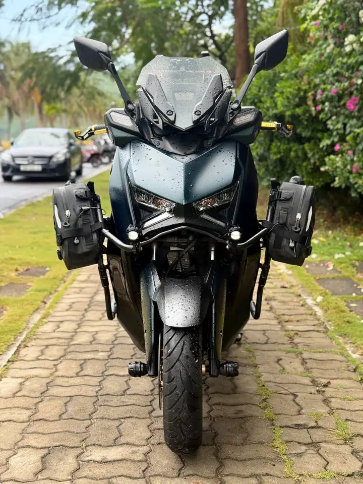 YAMAHA XMAX 300 ABS