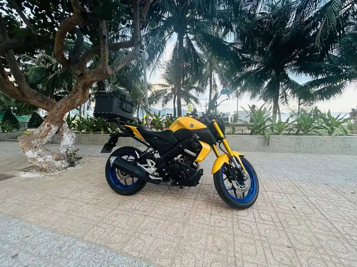 YAMAHA MT15