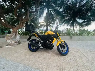YAMAHA MT15