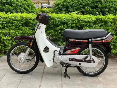 Honda Dream Вьетнам 2011 Коричнево-белый