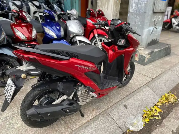 Honda Vario 150 2021 красный б/у