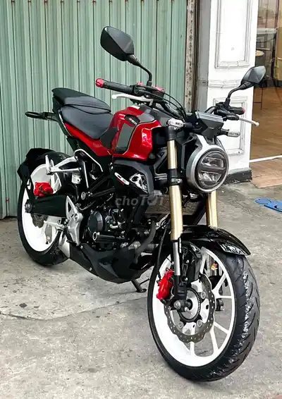 Honda CB-150R 2018 пробег 12 тыс. км