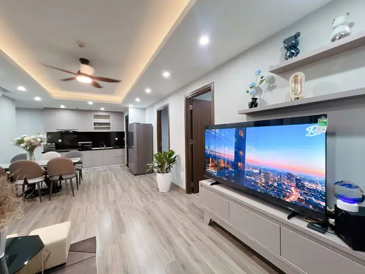 Новая квартира в центре, HUD, 90м, 3 спальни