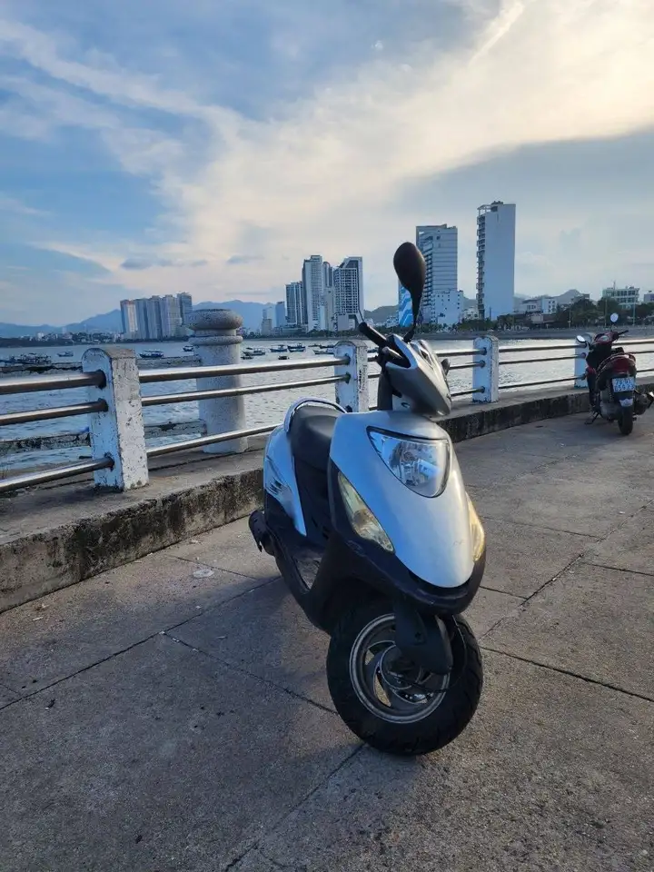 Honda Esky 125 (spacy, stream)