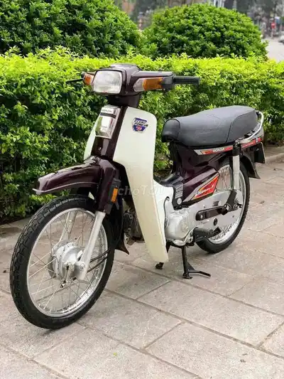 Honda Dream Вьетнам 2011 Коричнево-белый