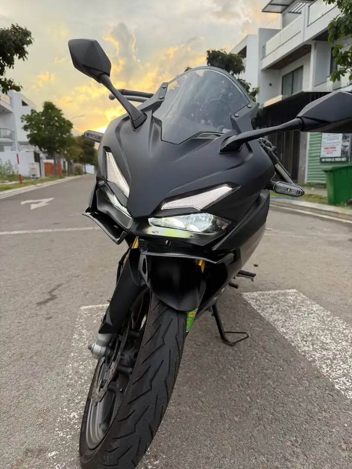 Honda CBR 150R