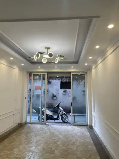 Дом в автомобильном переулке в Кау Зяй, 40 кв.м x 6 этажей, 4 спальни