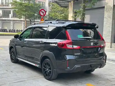 Suzuki XL7 1.5 AT 2023, черный, автомат