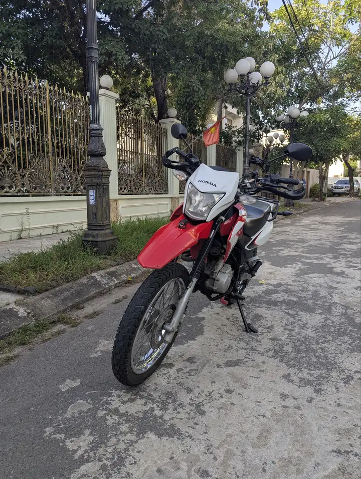 Honda XR150L (2017)