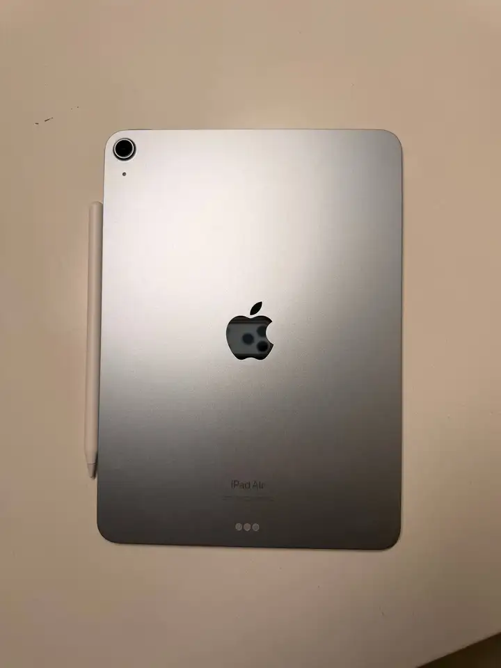 iPad Air M2 11" 128 ГБ + Pencil Pro