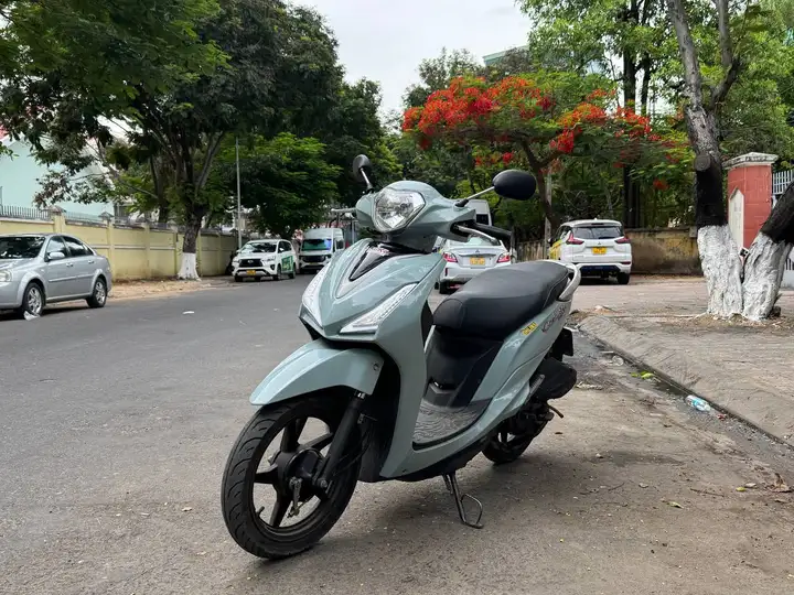 Kymco Hermosa Candy 50 Рестайлинг