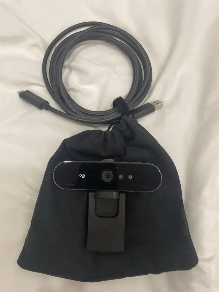 Продам камеру Logitech Brio 4K