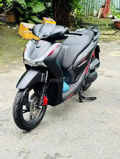 Honda SH 160i 2025 черный глянец, 1 владелец