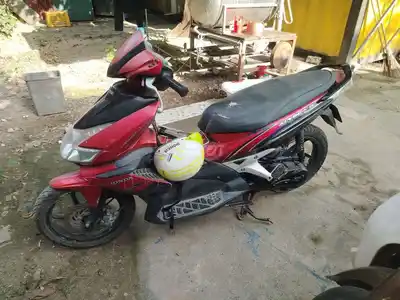 Honda Air Blade 2009 красно-черный