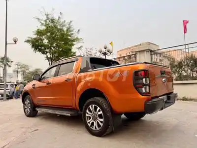 Ford Ranger Wildtrak 3.2 2017, оранжевый, 98 000 км