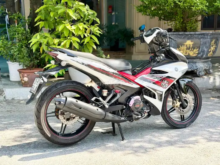 Yamaha Exciter 2017 Белый красно-черный
