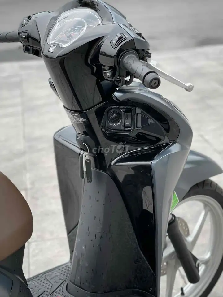 Honda Vision 2023 г.в., состояние 99% новое