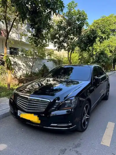 Mercedes E 300 2010 AMG черный