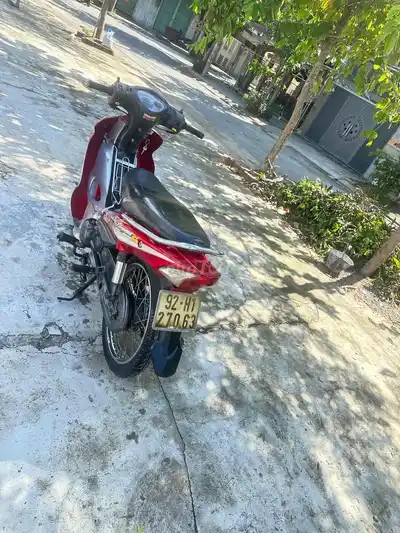 SYM Elegant 100 красный