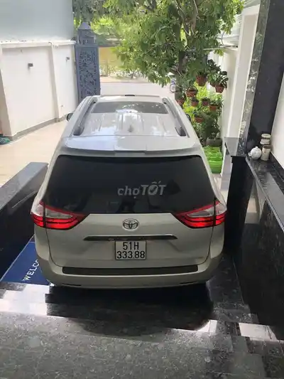 Toyota Sienna 2019 Limited белая
