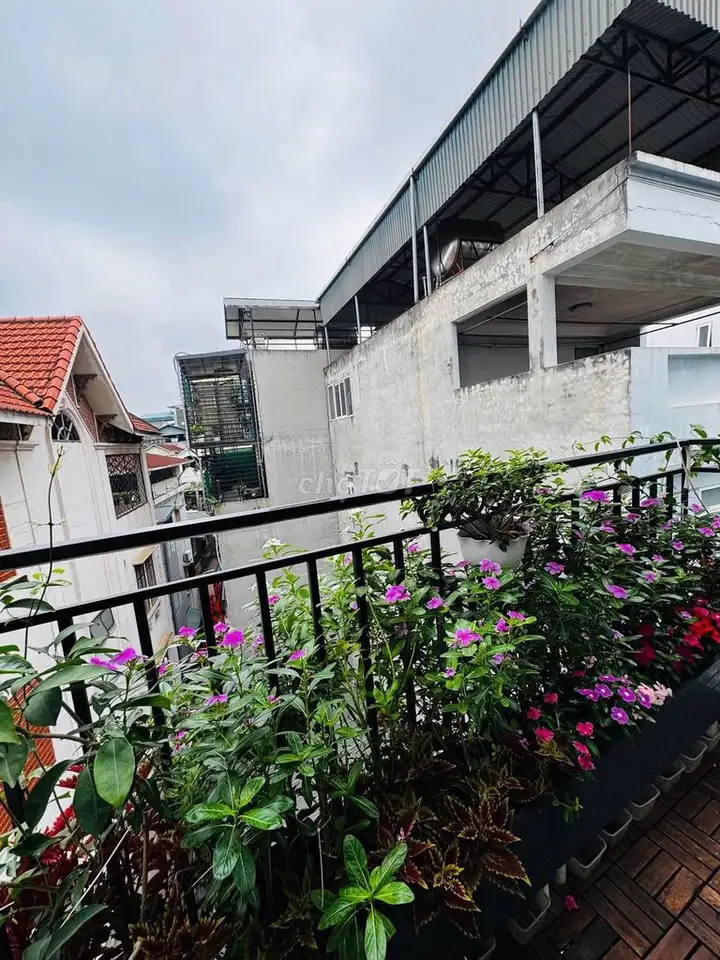 Nhà 40m2 gần phố Hồng Tiến, Bồ Đề, 8 tỷ
