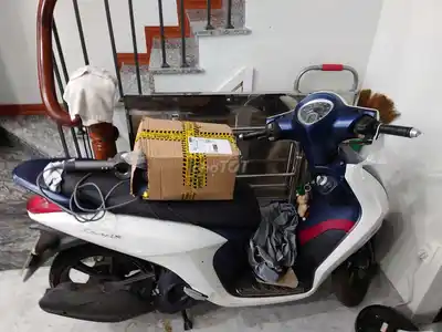 Скутер Yamaha Janus бело-синий