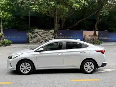 Hyundai Accent 2023 1.4 MT механическая коробка передач, отличный автомобиль