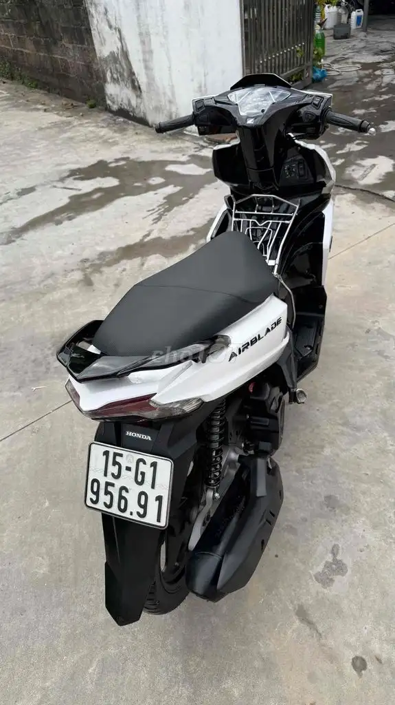Honda Air Blade 2016 белый черный