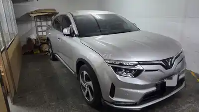 VinFast VF8, Эко 2022, серебро, 42 000 км