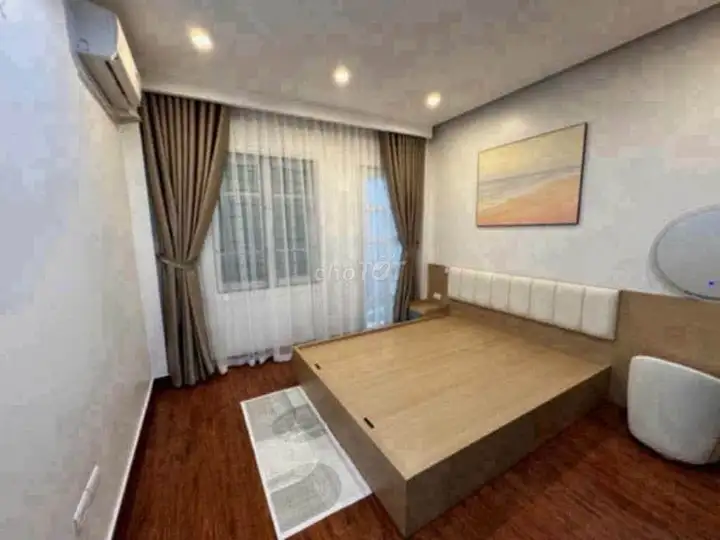 Nhà 45m2, 5 tầng, 4 ngủ, Long Biên, 9.xx tỷ