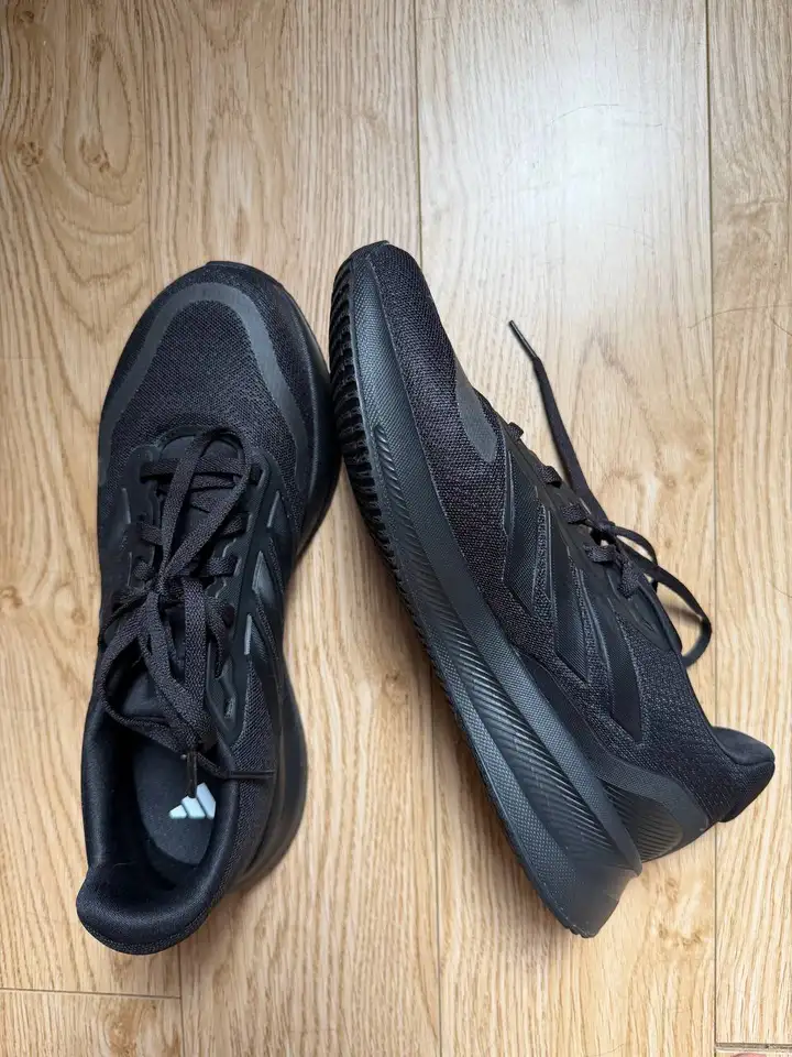 Женские кроссовки Adidas Runfalcon 5