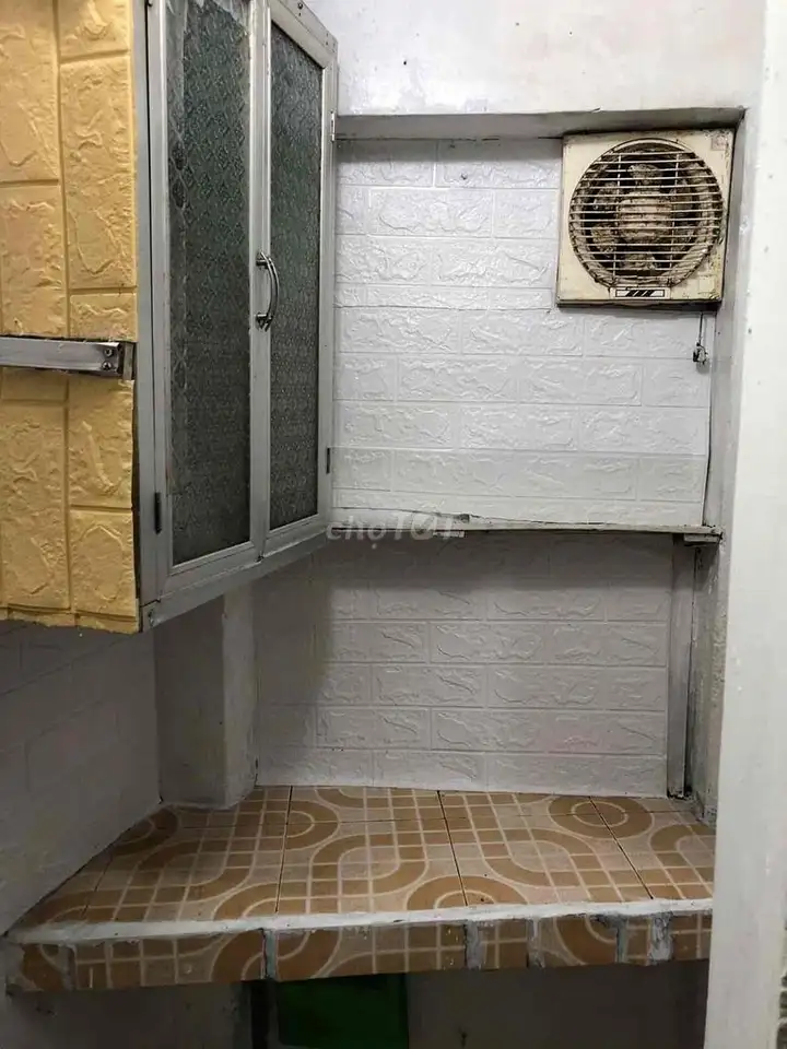 Уютный небольшой дом с антресолью и балконом