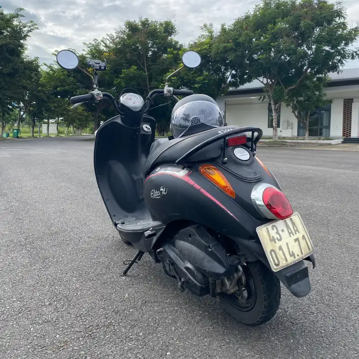 Скутер Sym Elite 50