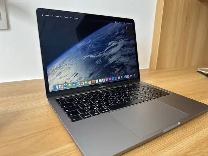 MacBook Pro 13” 2019 / i5 / 8GB / 128GB
