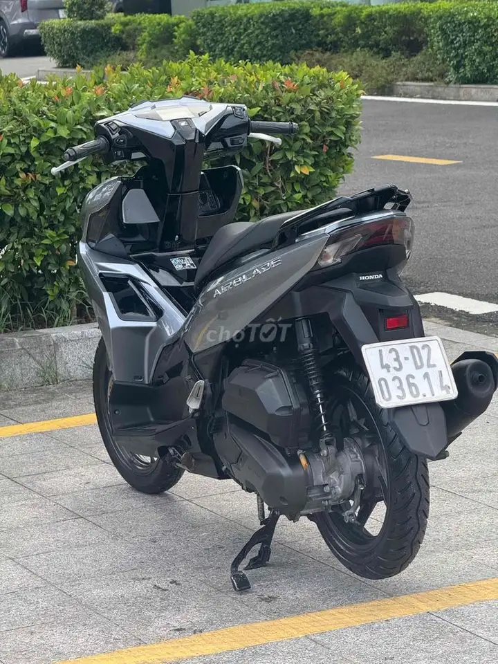 Honda Air Blade 2024 серебристый