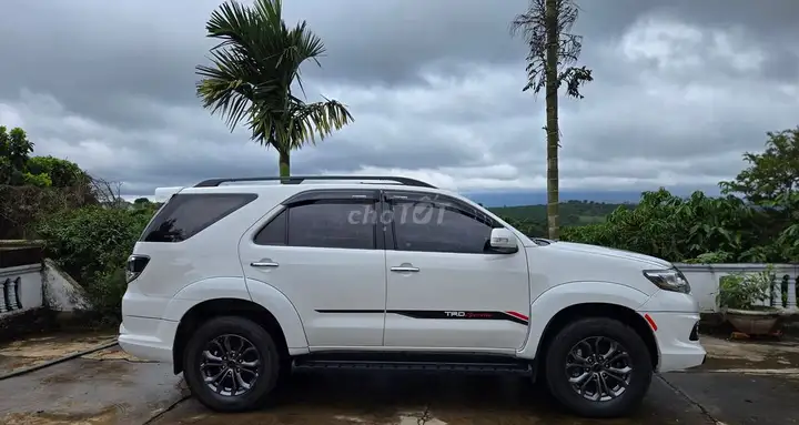 Toyota Fortuner TRD Sportivo 2016, автоматическая, белый