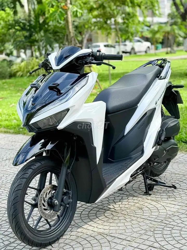 Honda Vario 125 2020 Белый черный