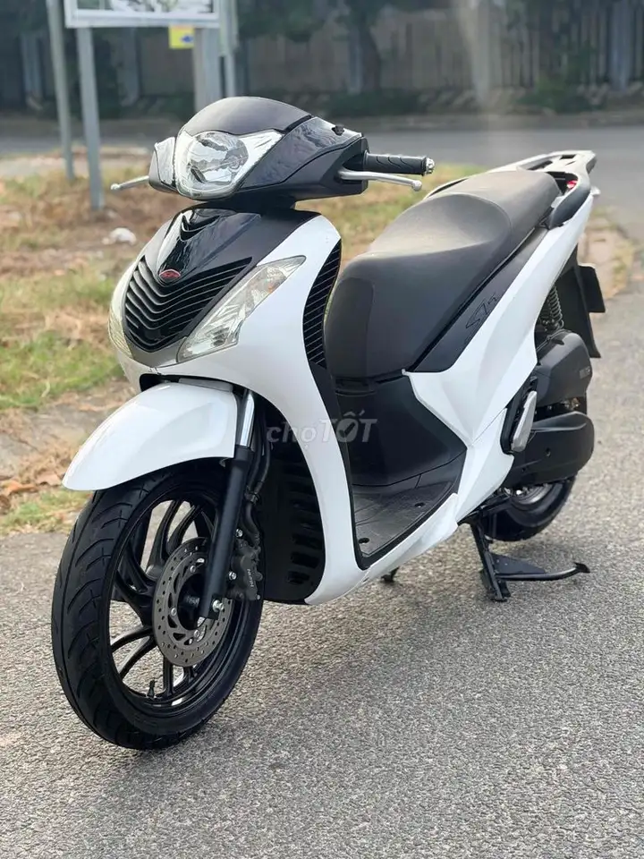 Honda SH 150 2016, родной замок, обвес под Италию