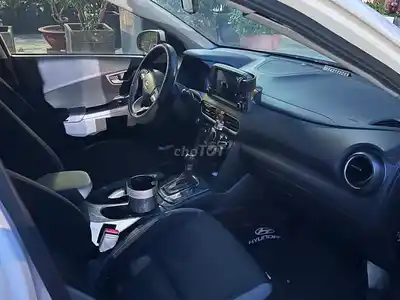 Hyundai Kona 2022 Стандарт 2.0 Белый