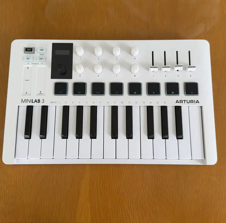 Arturia MiniLab Mk 3 INVERTED Edition