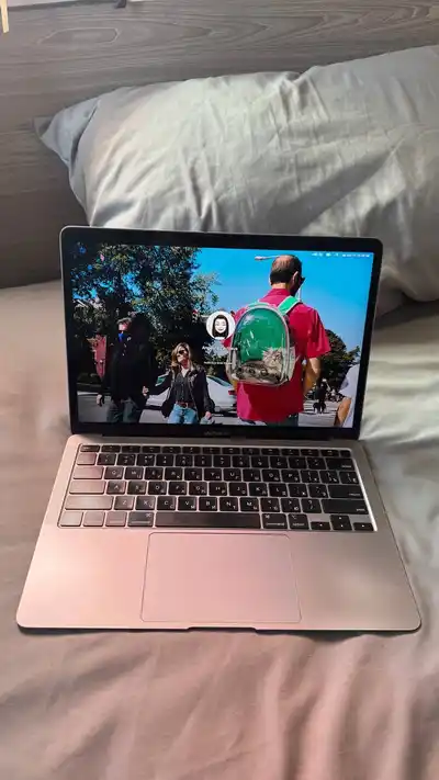 MacBook Air 13″ M1 (2020) 8/256 GB