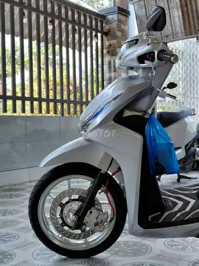 Honda Vision 2016, серебристый, много тюнинга