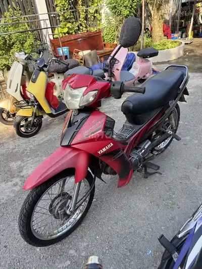 Yamaha Sirius 2012 красный
