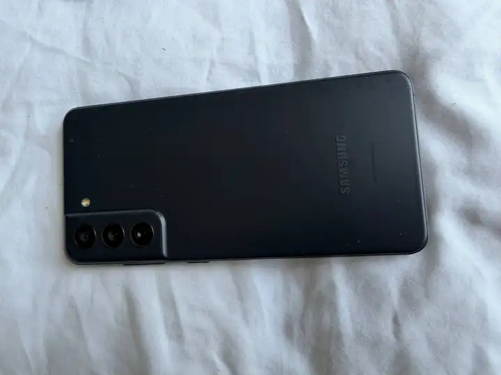 Samsung Galaxy S21 FE 5G (2 шт.)