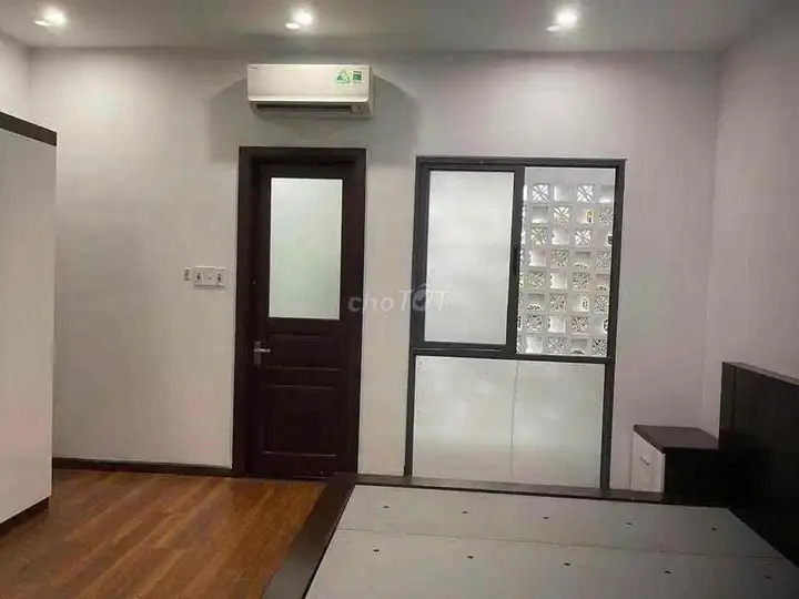 Участок 100м² | Пл. 300м² | 3 этажа