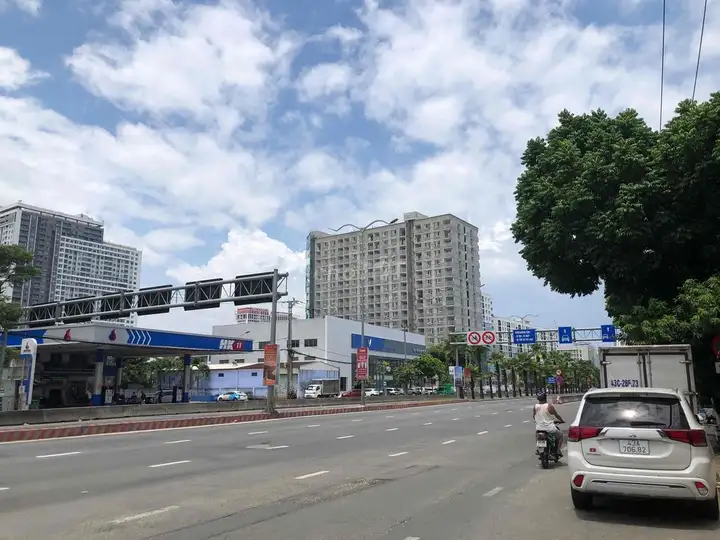 Дом 2 этажа, 120 м2, ул. Нго Куен, рядом с мостом Дракон